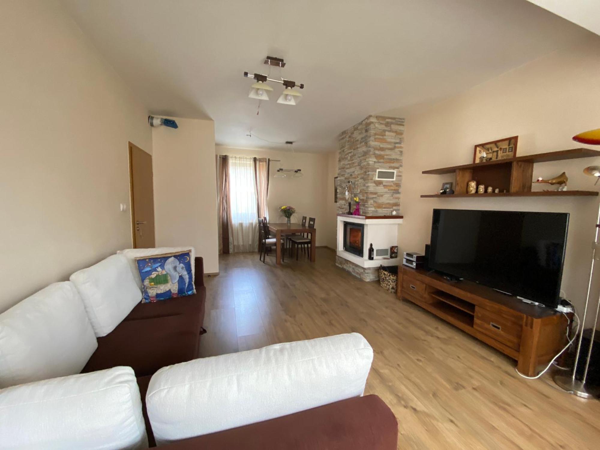 Apartments Iris สตารา เลชนา ภายนอก รูปภาพ