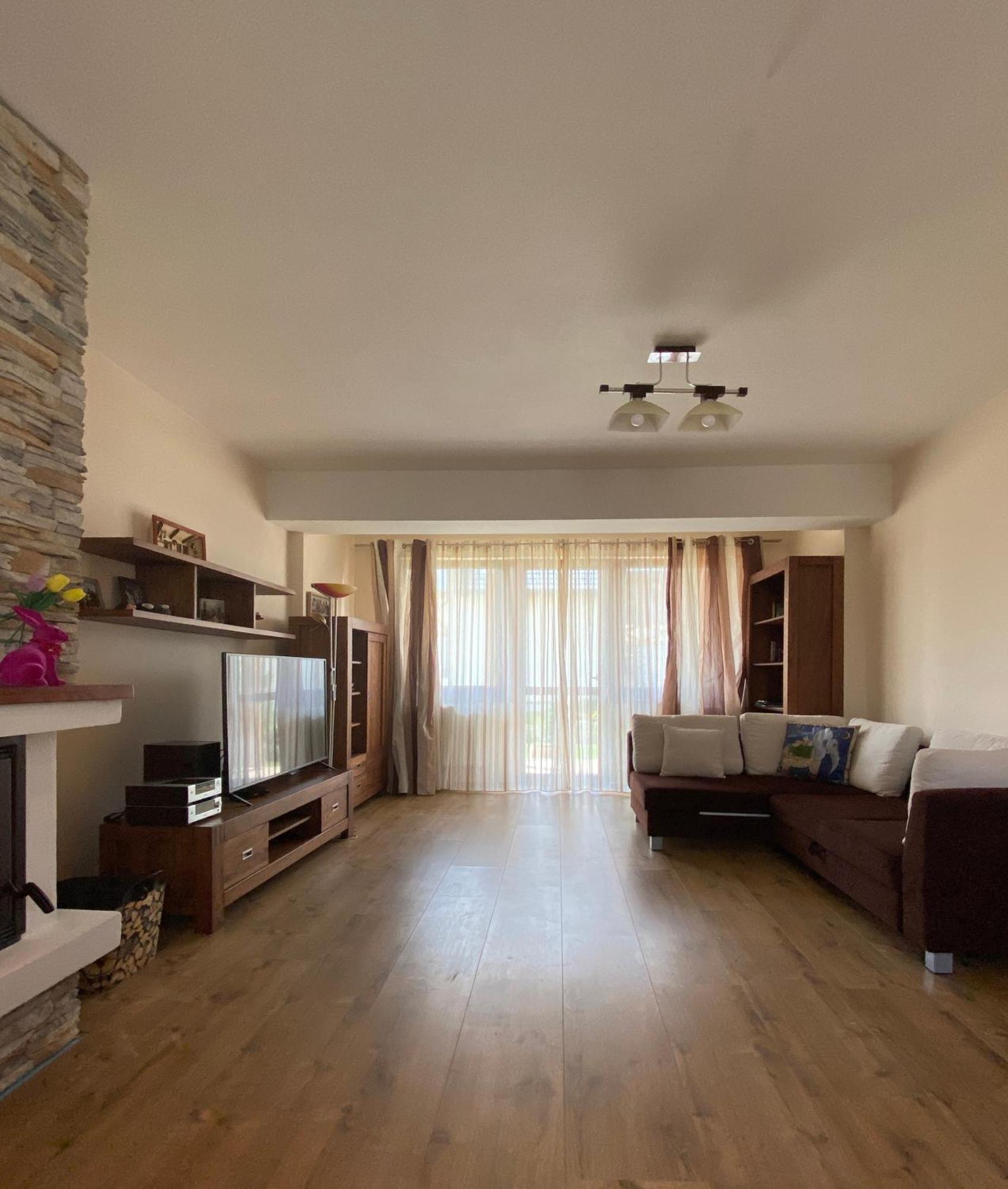 Apartments Iris สตารา เลชนา ภายนอก รูปภาพ