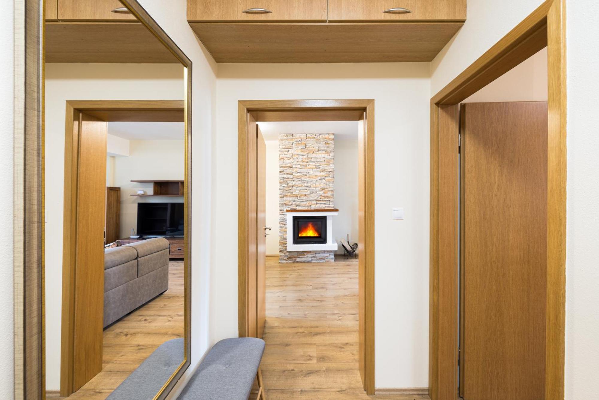 Apartments Iris สตารา เลชนา ภายนอก รูปภาพ