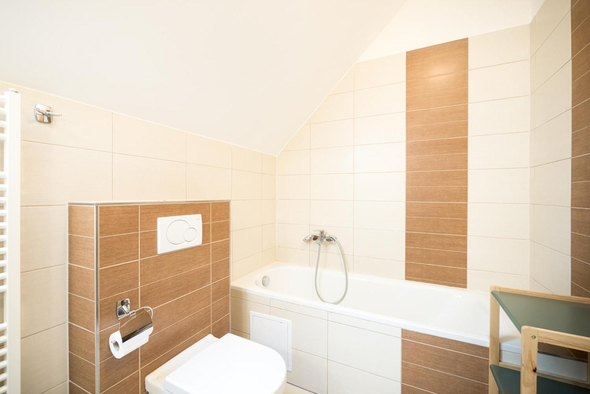 Apartments Iris สตารา เลชนา ภายนอก รูปภาพ