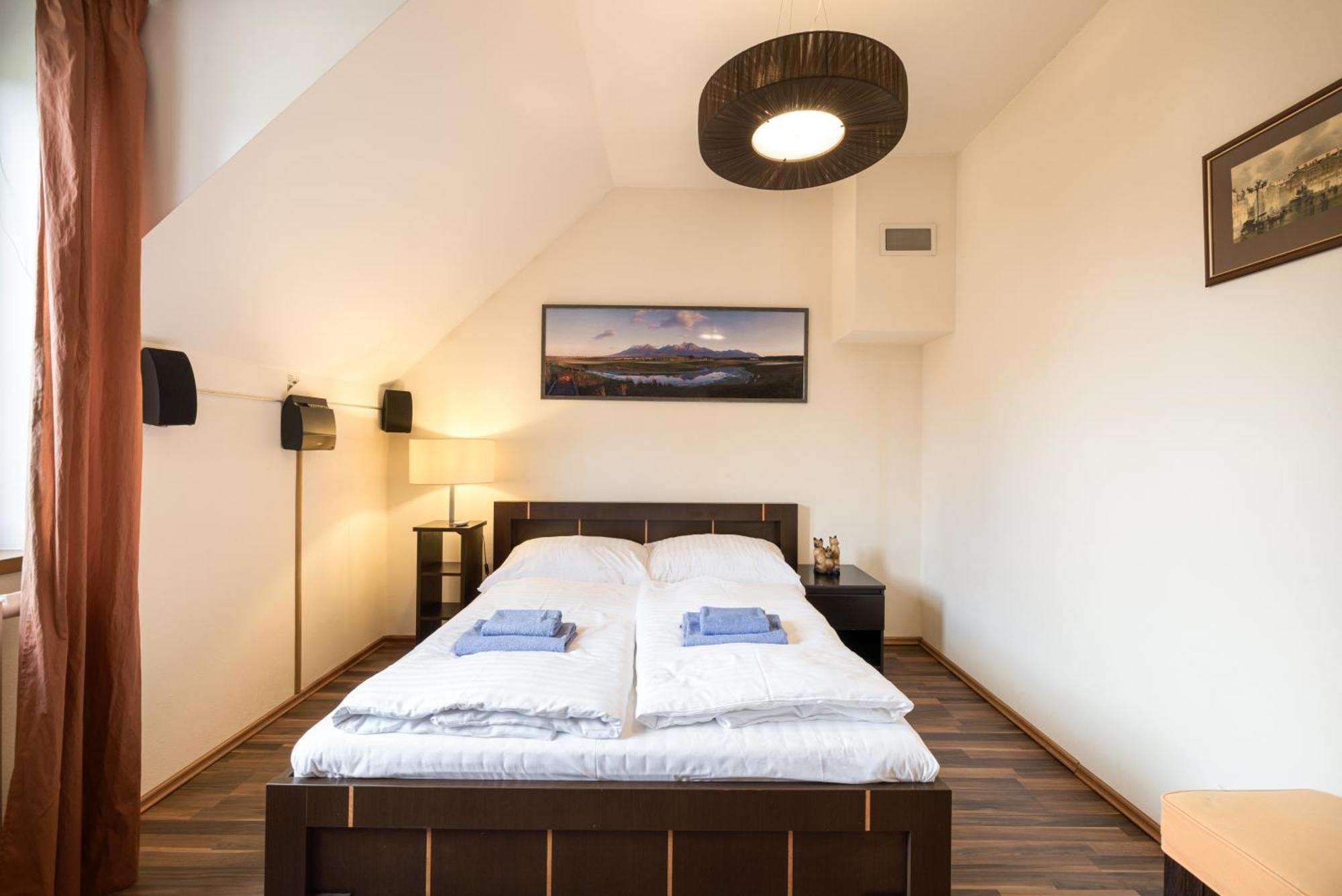 Apartments Iris สตารา เลชนา ภายนอก รูปภาพ